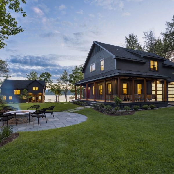 modern lake house design | multi-generational home design